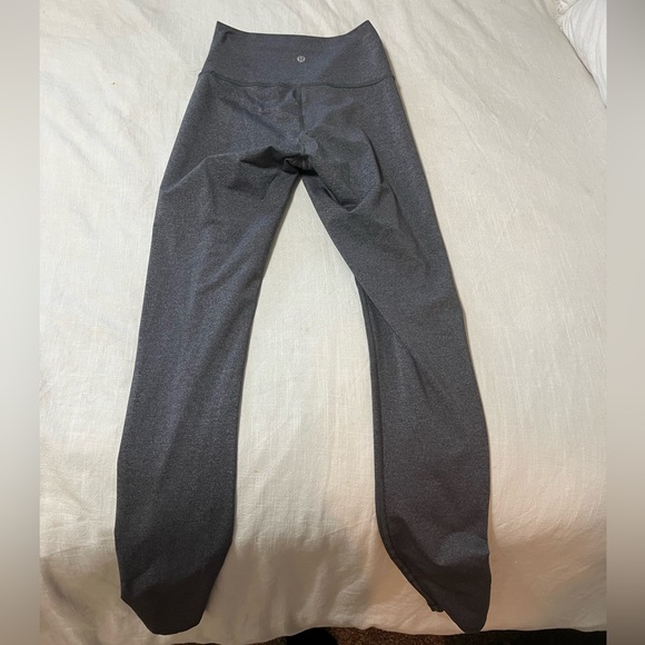 LULULEMON size 6 Gray align leggings - Picture 2 of 3